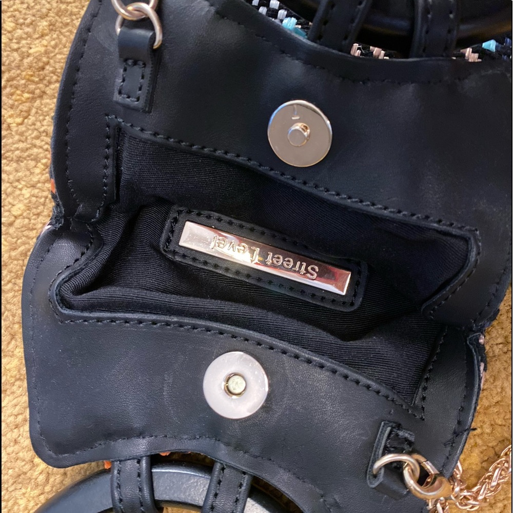 Purse - Picture 6 of 6